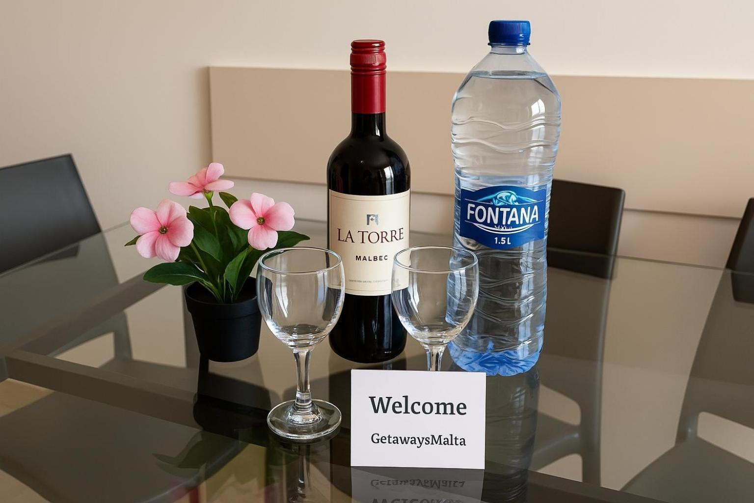 Blue Harbour 2 Bedroom Seafront Apartments With Stunning Seaviews - By Getawaysmalta San Pawl il-Baħar Kültér fotó