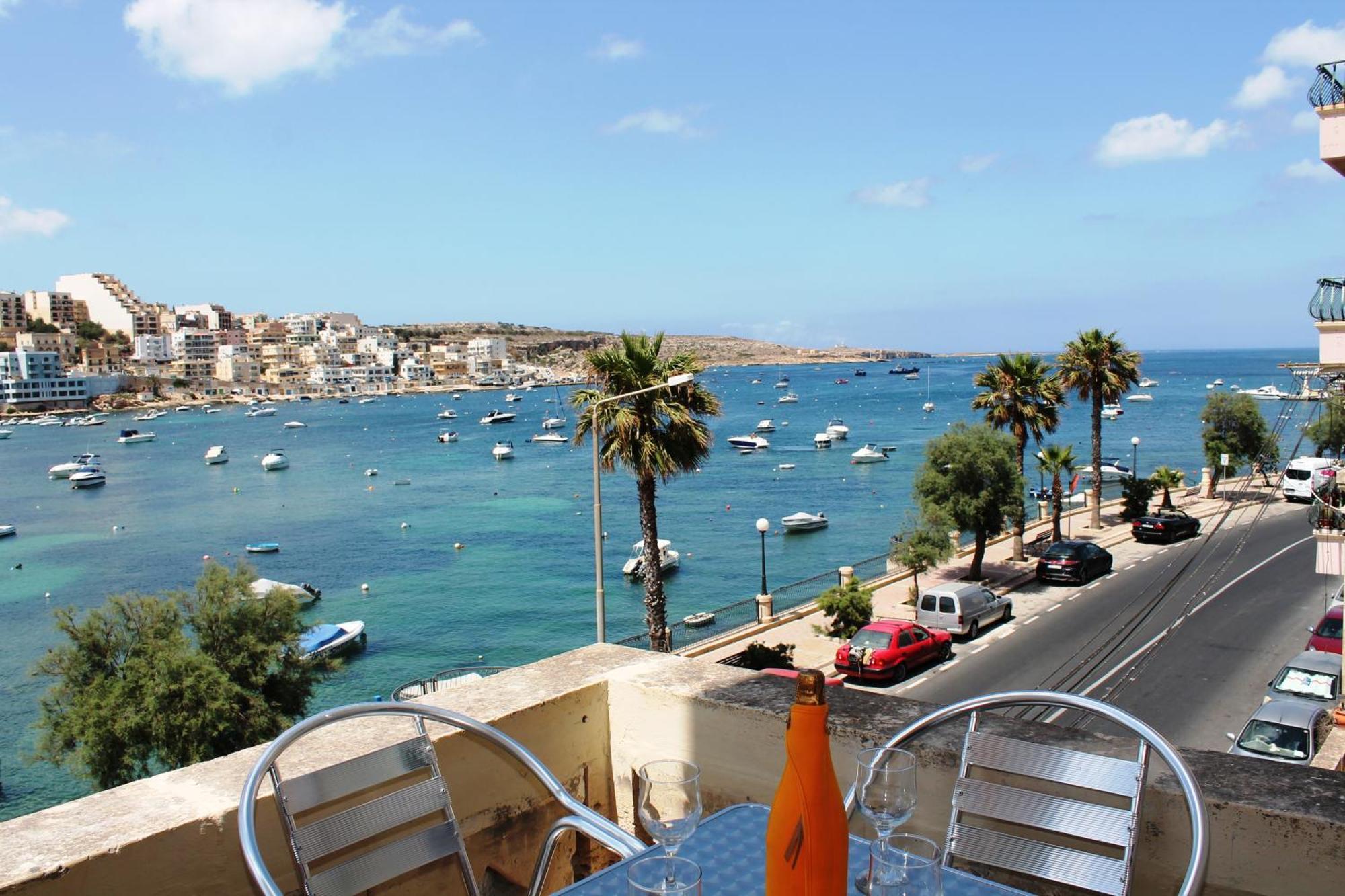 Blue Harbour 2 Bedroom Seafront Apartments With Stunning Seaviews - By Getawaysmalta San Pawl il-Baħar Kültér fotó